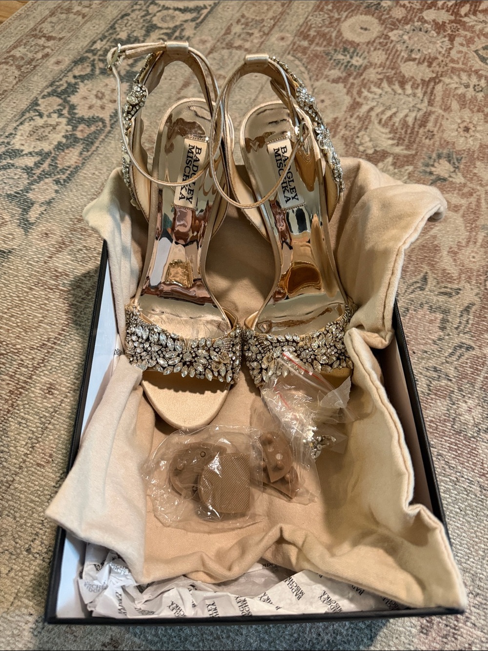Badgley Mischka Libby Heels Nude Satin sz 8.5 NWB - Picture 8 of 9